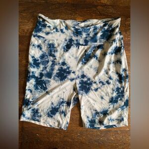 Splash White & Blue Tiedye Bike Shorts Plus Size 1X